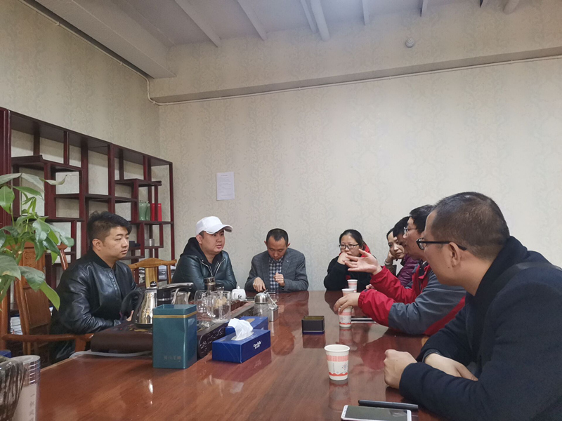 张捷一行赴凉山州西昌市进行毕业生回访.jpg 张捷一行赴凉山州西昌市进行毕业生回访.jpg